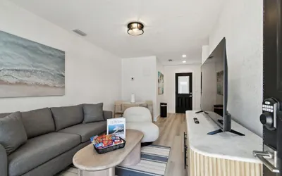 117 127th Ave E Unit 3