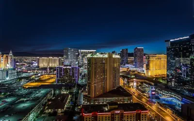 MGM 1811 Deluxe Studio Strip View