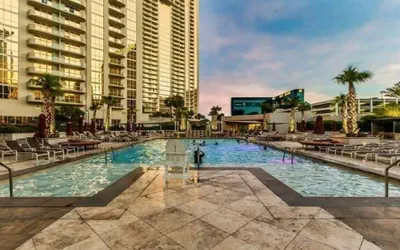 Free Valet Parking MGM Studio 1911