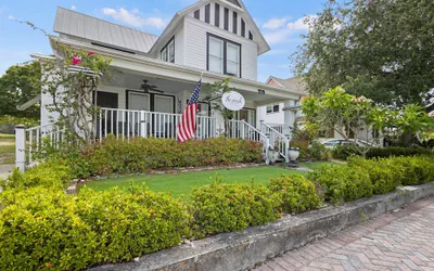 The Porch at Fort Pierce