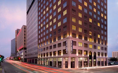 Hampton Inn & Suites Dallas Downtown