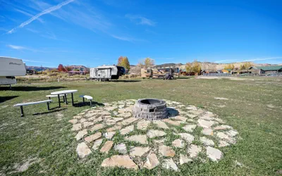 Bryce Canyon Log Cabins