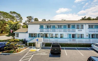 Arbor Inn Monterey