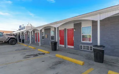 Golden Inn Dallas by Hotel O