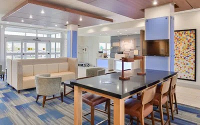 Holiday Inn Express & Suites Madison by IHG