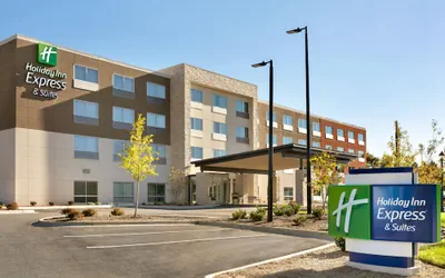 Holiday Inn Express & Suites Salisbury by IHG