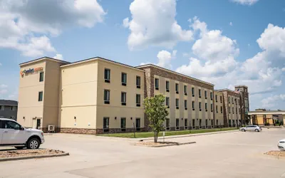 Comfort Suites University