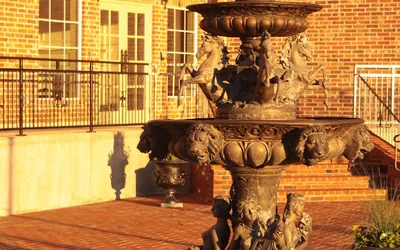 Chateau Saint Denis Hotel