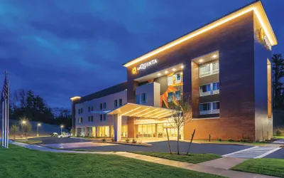 La Quinta Inn & Suites by Wyndham Clifton Park/Saratoga Area
