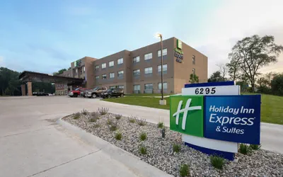 Holiday Inn Express and Suites Portage by IHG