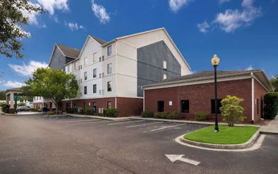 Clarion Pointe Charleston - West Ashley