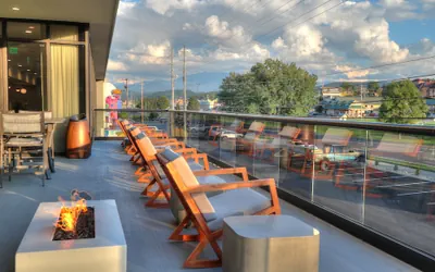 Holiday Inn & Suites Pigeon Forge Convention Center by IHG