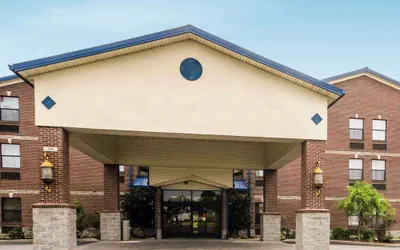 Quality Suites Jeffersonville - Louisville North