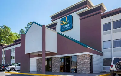 Quality Inn & Suites near Six Flags East