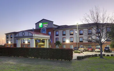 Holiday Inn Express Hotel & Suites Burleson/Ft. Worth by IHG
