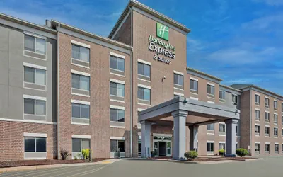 Holiday Inn Express & Suites Milwaukee Nw Park Place by IHG