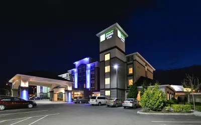 Holiday Inn Express & Suites Tacoma South - Lakewood by IHG