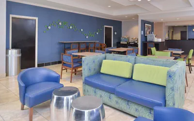 Holiday Inn Express Hotel & Suites San Antonio by IHG