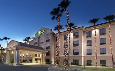 Holiday Inn Express & Suites Yuma by IHG