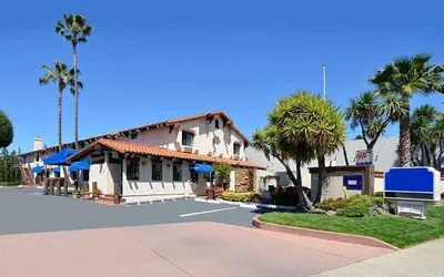 Travelodge by Wyndham Concord