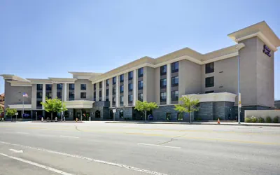 Hampton Inn & Suites Los Angeles Burbank Airport