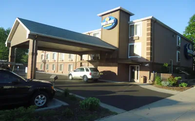 Town House Extended Stay Hotel Downtown