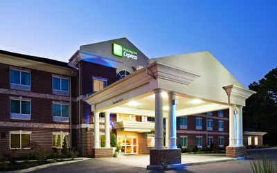 Holiday Inn Express & Suites Carrollton by IHG
