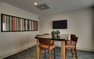 Holiday Inn Express & Suites Morris by IHG