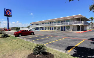 Motel 6 Corpus Christi, TX - East - North Padre Island