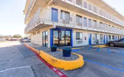 Motel 6 Garland, TX - Dallas