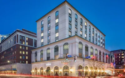 Courtyard by Marriott Stamford Downtown