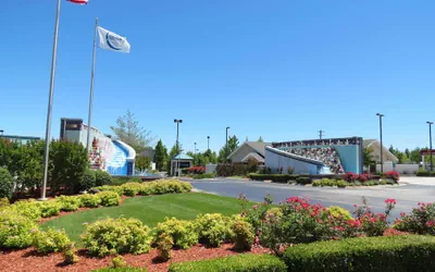 Oasis Hotel & Conv. Center, an Ascend Collection Hotel