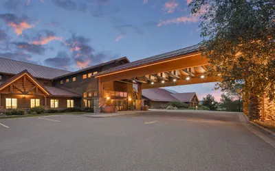 bantr Grand Hotel Wausau - Rothschild