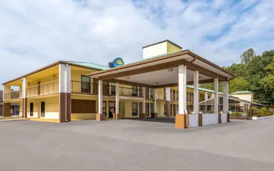 Days Inn by Wyndham Murphy