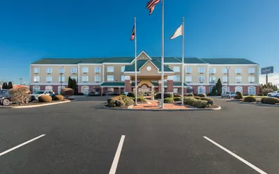 Country Inn & Suites by Radisson, Findlay, OH