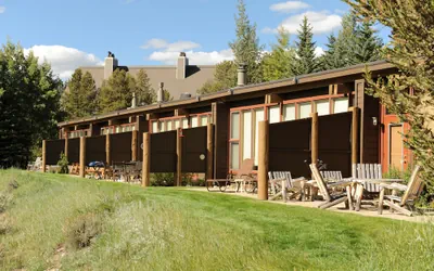 Evergreen Condominiums by Vail Resorts