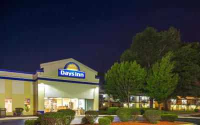 Days Inn by Wyndham Portage/Indiana Dunes National Park