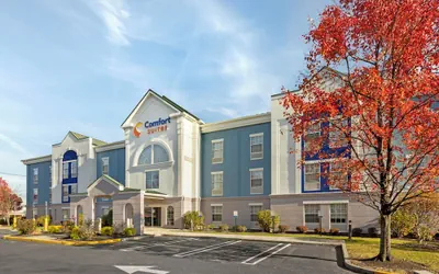 Comfort Suites East Brunswick - South River