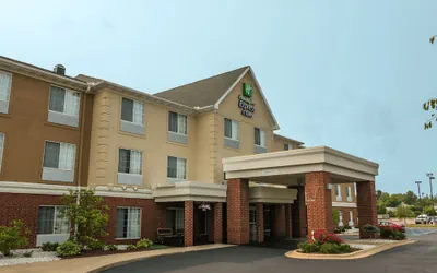 Holiday Inn Express & Suites Jackson by IHG