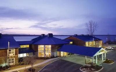 River Lodge And Grill