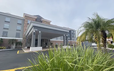 Country Inn & Suites by Radisson, RJ Stadium - Tampa Airport East