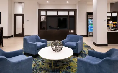 Holiday Inn Hotel & Suites Farmington Hills - Detroit NW by IHG