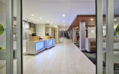 Holiday Inn Express Grand Rapids Airport North by IHG