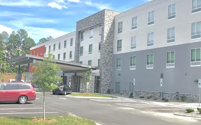 Holiday Inn Express & Suites Raleigh Airport - Brier Creek by IHG