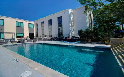 Bishop Arts Hotel by Qresorts.