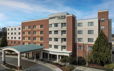 Courtyard by Marriott Greensboro Airport