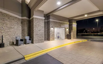 Hampton Inn & Suites Charlotte Airport