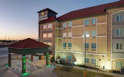 La Quinta Inn & Suites by Wyndham Allen at The Village