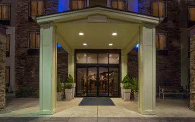 Holiday Inn Express Hotel & Suites NEWPORT by IHG