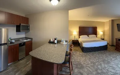 Medallion Inn & Suites